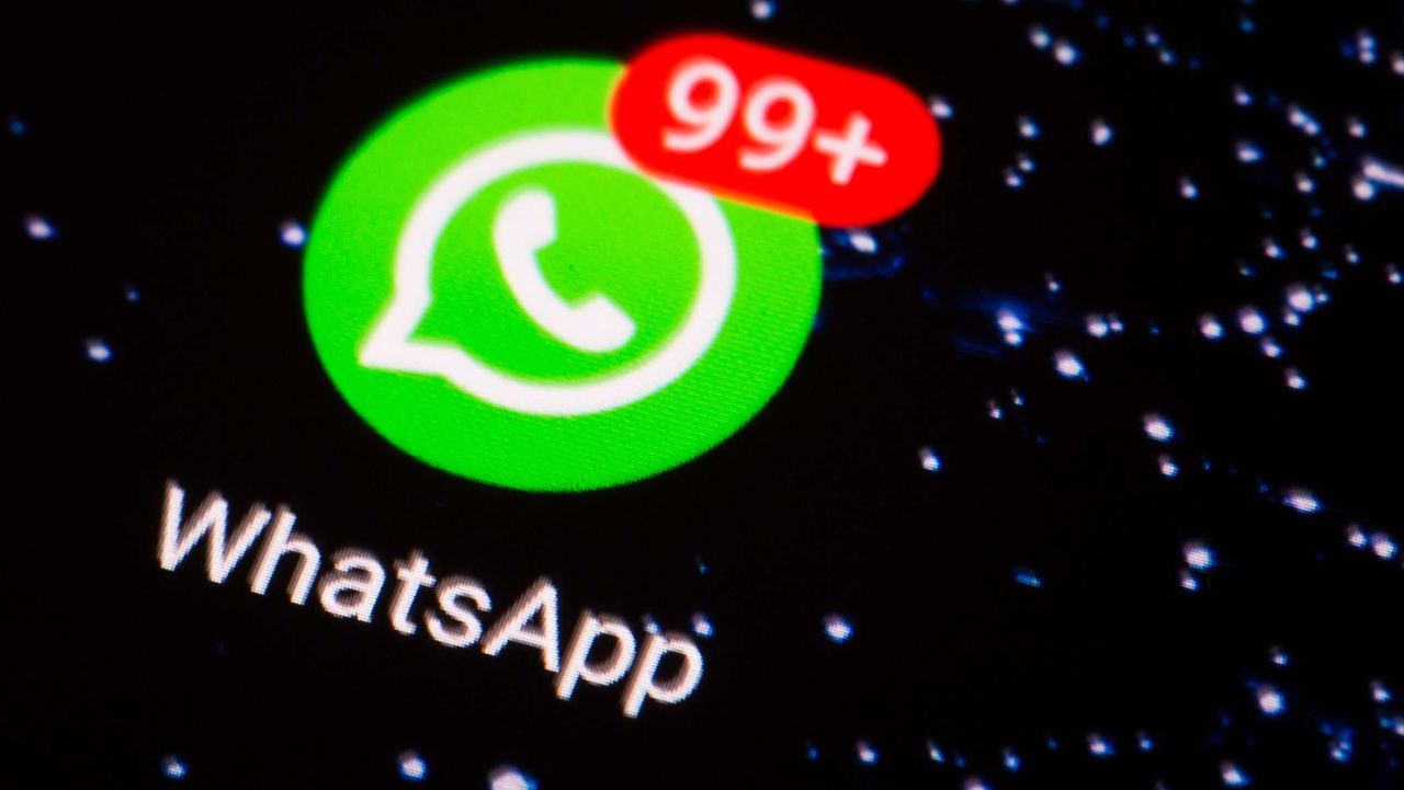 US WhatsApp account cleaning media